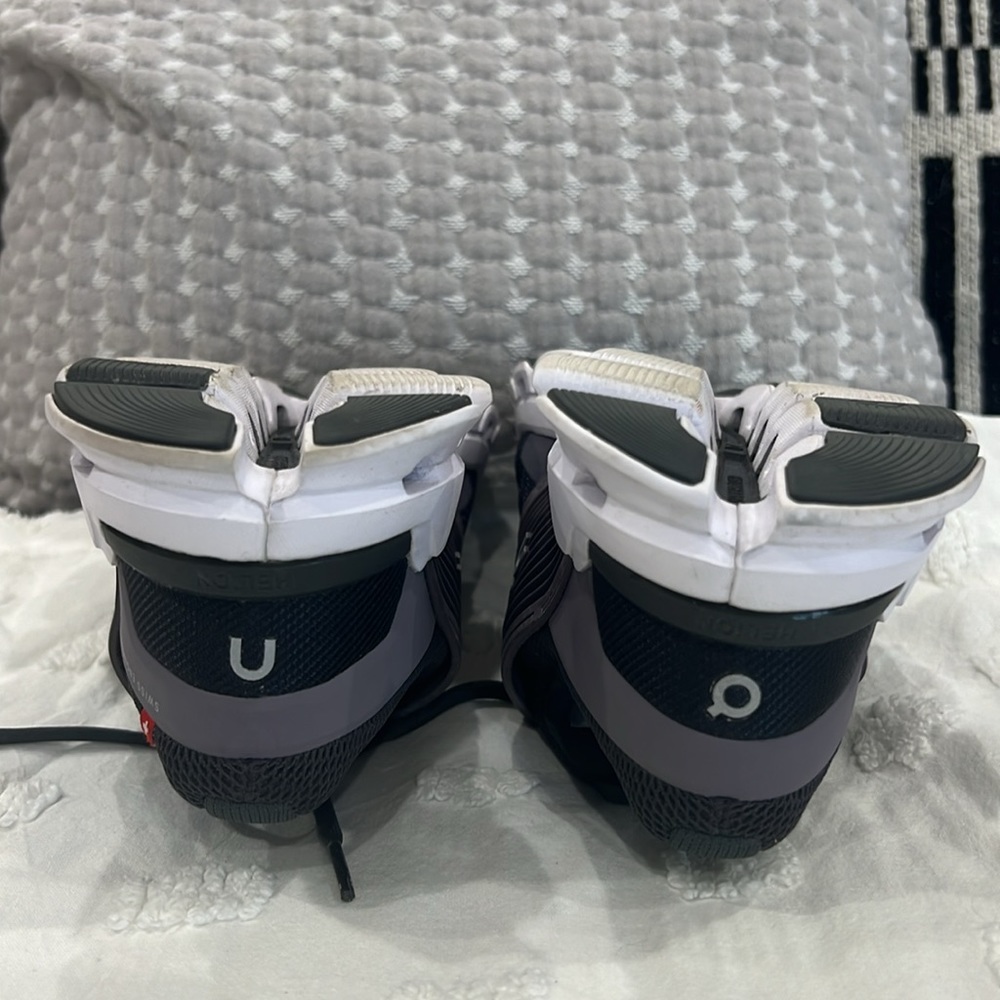 ON Cloudswift Sneakers SZ 6 women Shark / Shadow - Picture 10 of 15